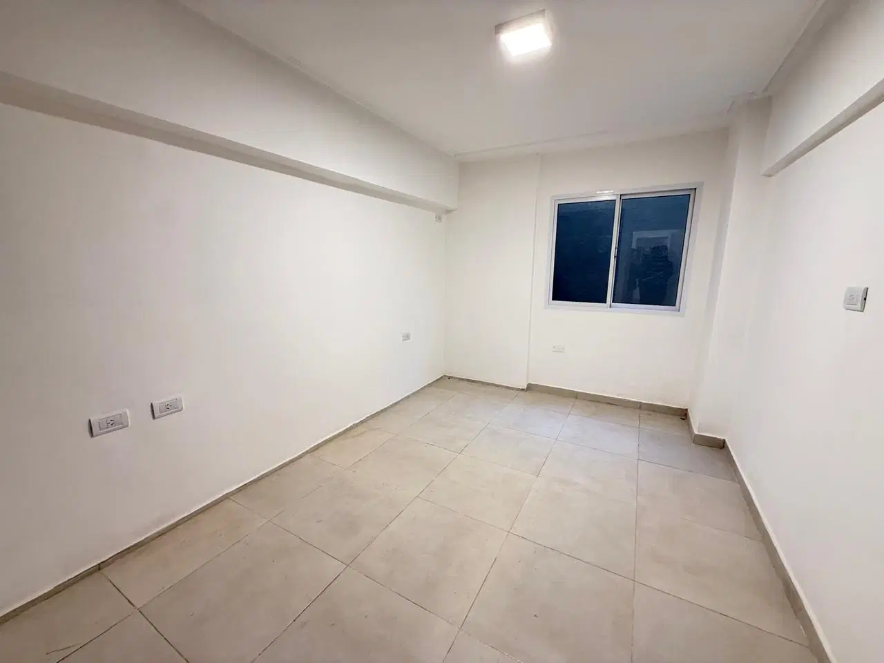 Departamento de 2 dormitorios con patio en planta baja en Laprida al 300, Barrio Norte, SMT 5