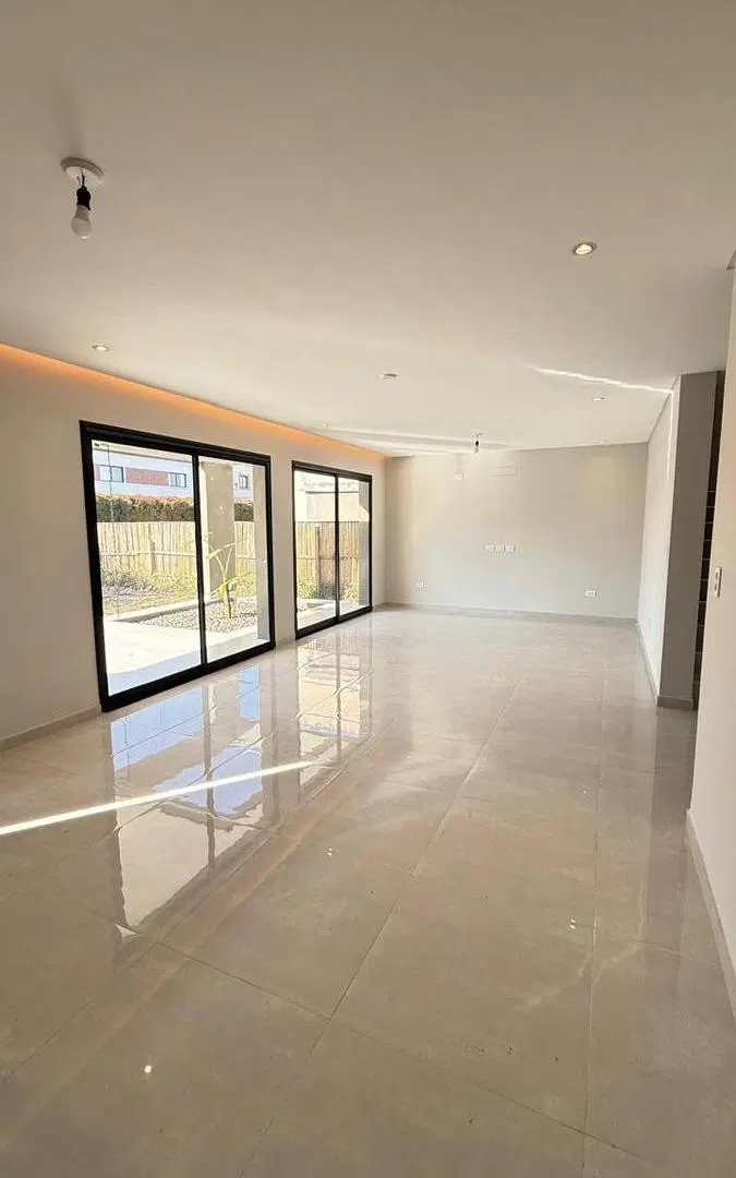Hermosa casa de 3 dormitorios a ESTRENAR en VENTA en Country Pinar 2, Tafí Viejo 2