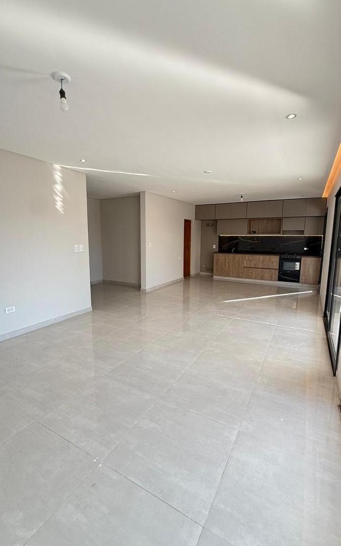 Foto de Hermosa casa de 3 dormitorios a ESTRENAR en VENTA en Country Pinar 2, imagen 5