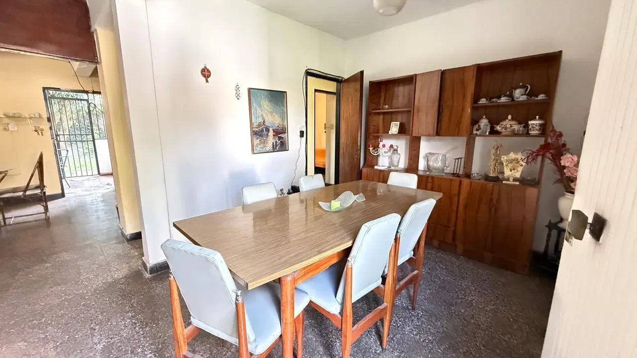 Casa de 3 dormitorios en terreno de 450 m2 en VENTA en Perú al 1500, Yerba Buena 3