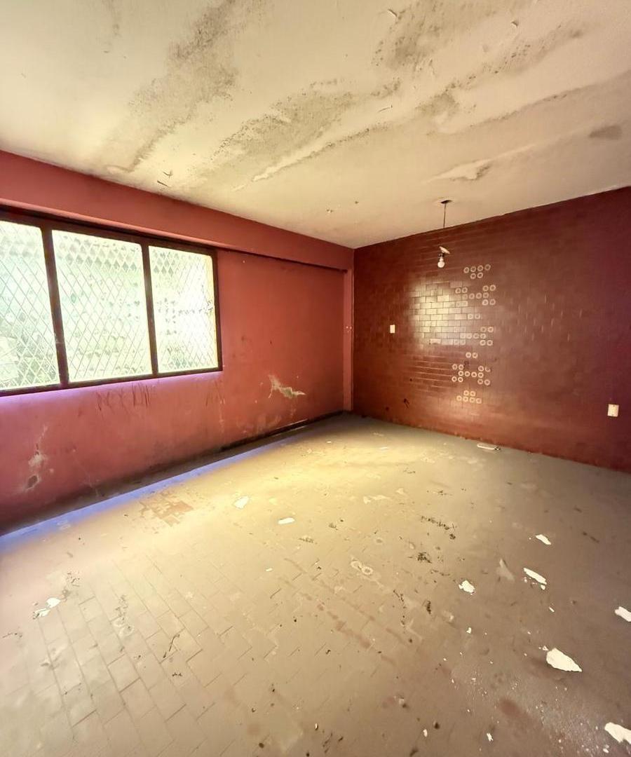 Foto de Galpón de 224 m2 + casa a restaurar en terreno de 446 m2, Bolívar al, imagen 1