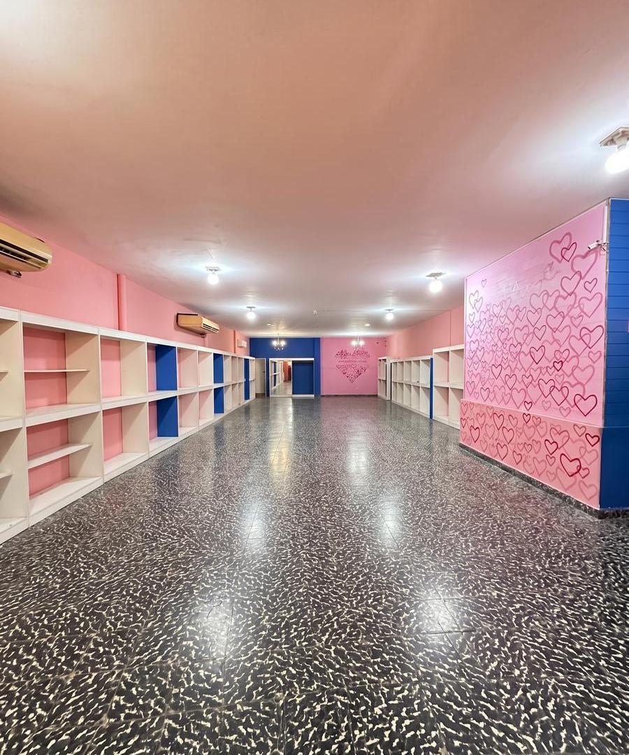 Foto de Propiedad comercial (importante local en 2 plantas + galpón) en VENTA, imagen 2