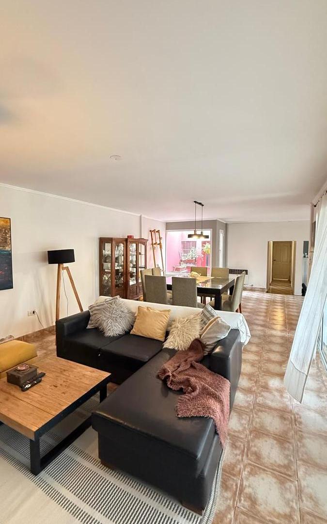 Foto de Importante casa de 3 dormitorios con pileta, Chacho Peñaloza al 800, imagen 5