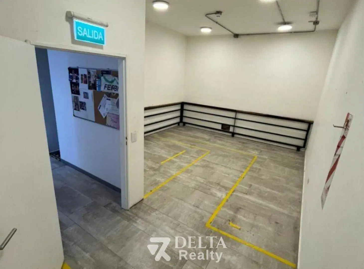 Alquiler Local Comercial con Gran Vidriera en Quilmes Centro 5