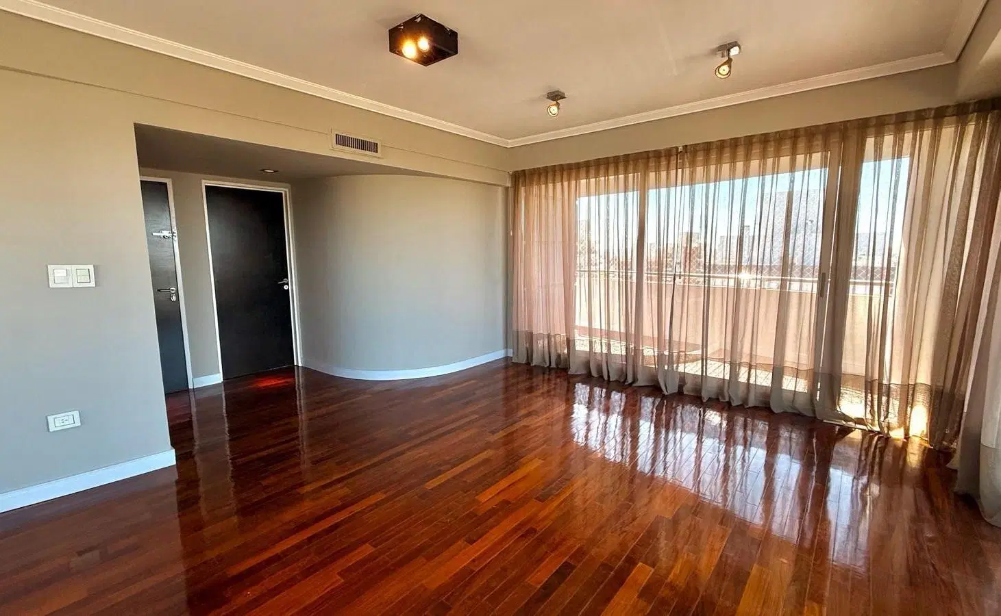 Piso 4 ambientes en Quilmes Centro - VENTA 4