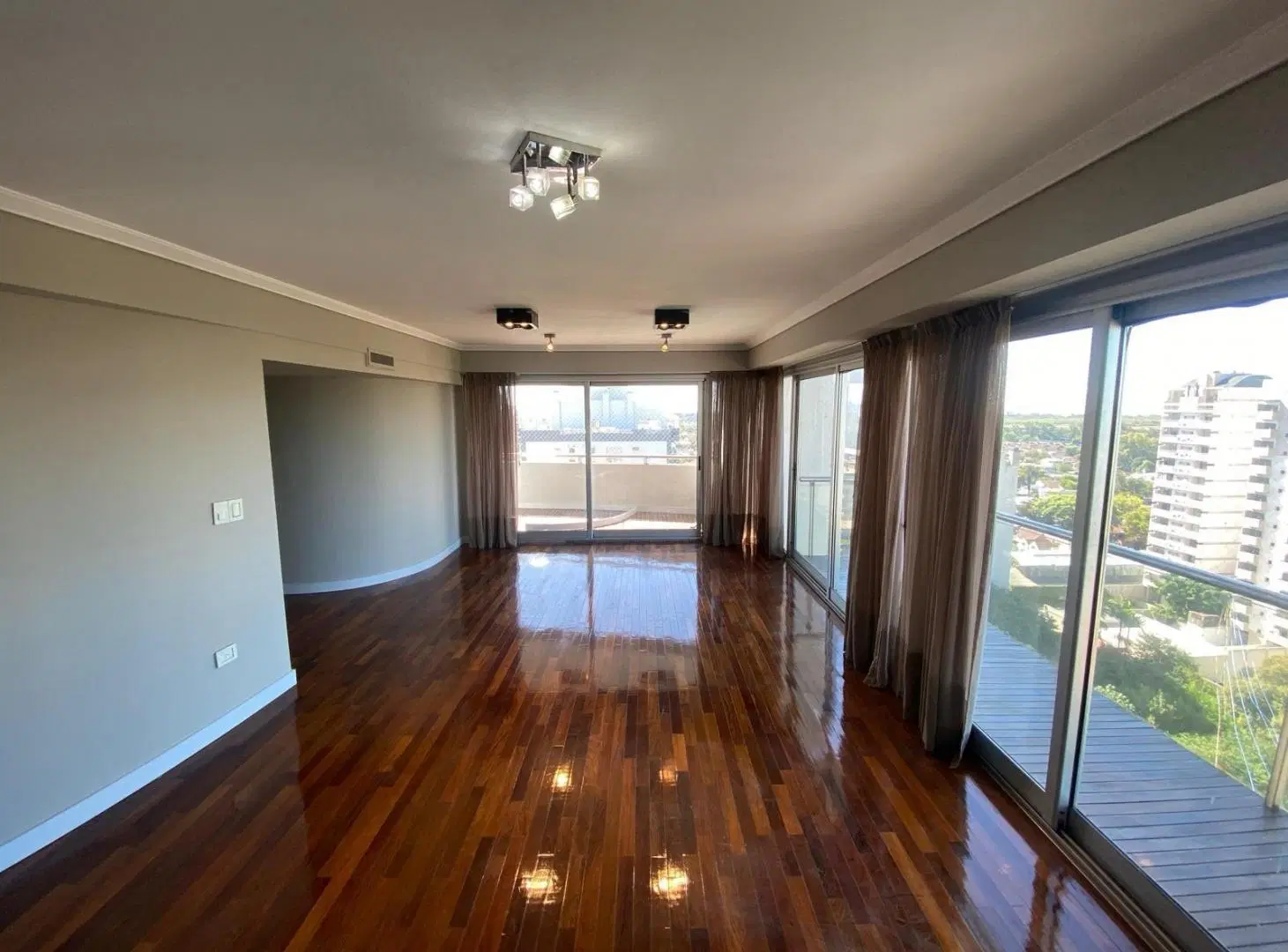 Piso 4 ambientes en Quilmes Centro - VENTA 1
