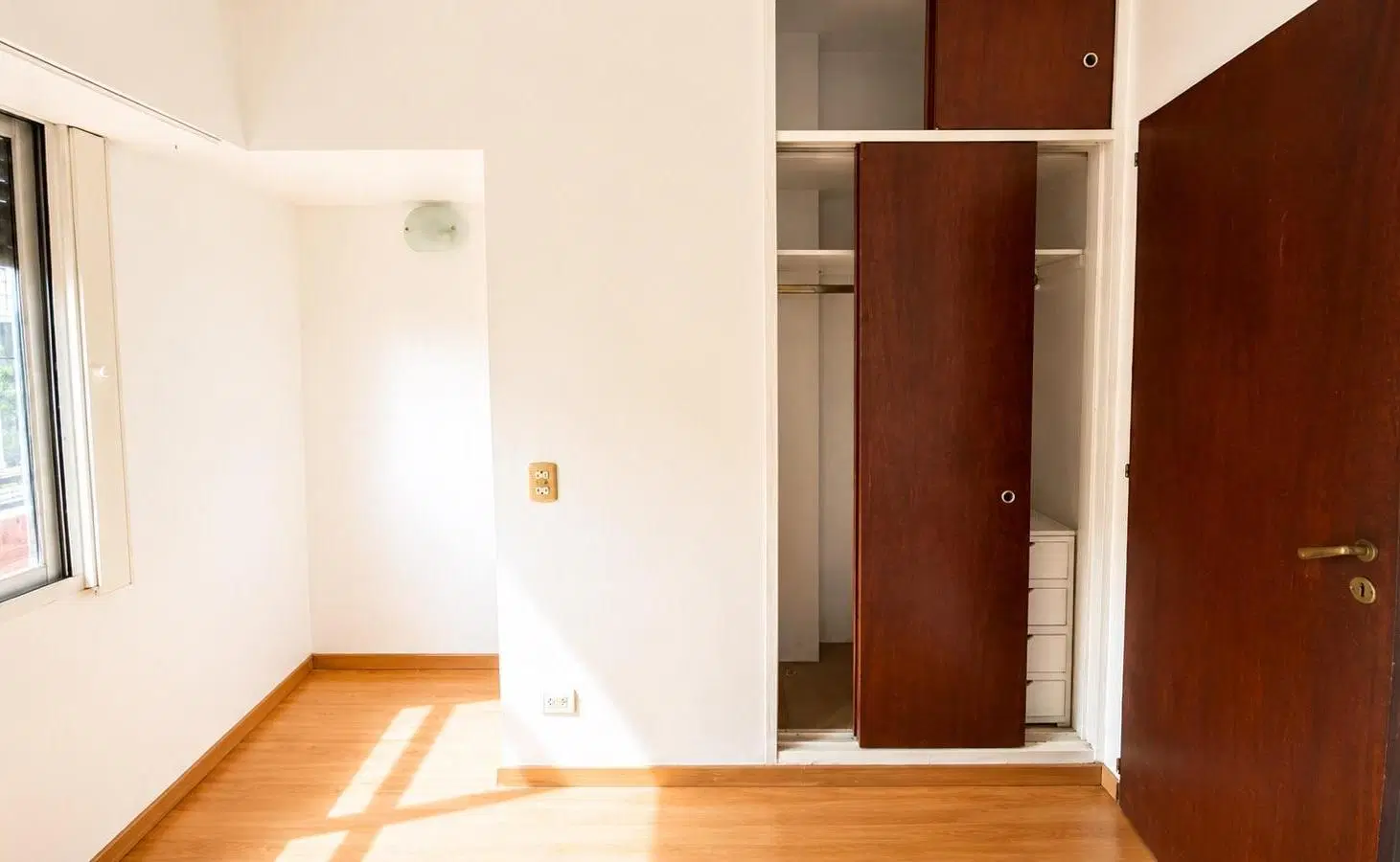 Venta Departamento 3 Ambientes con Cochera - Quilmes Centro 2