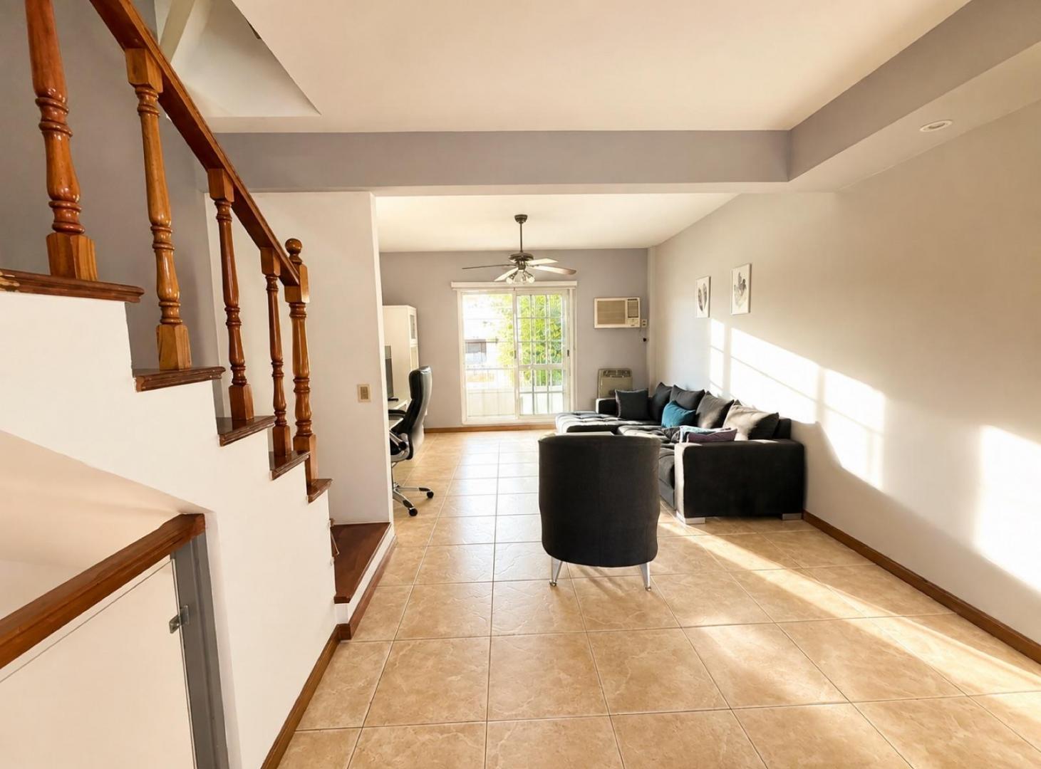 Foto de Venta Triplex 4 Ambientes en Bernal, imagen 1