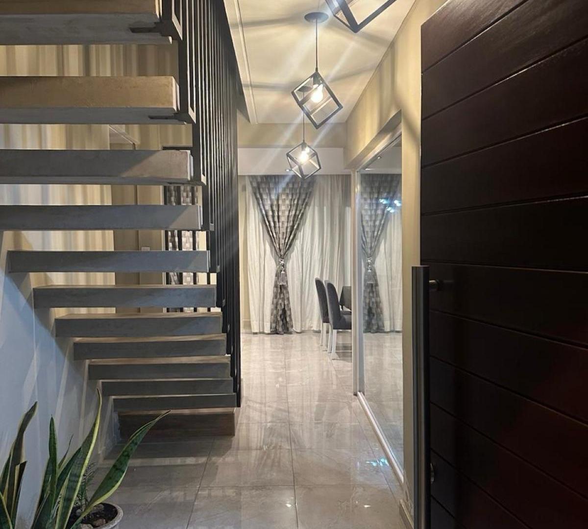 Foto de Venta Casa Barrio Cerrado - Apto Credito, imagen 2