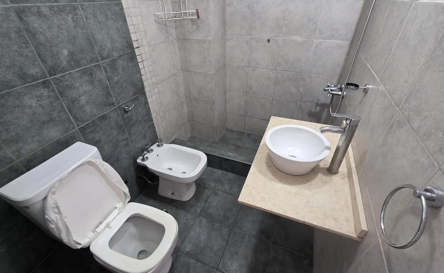 Departamento 2 Ambientes con Balcón y Cochera - Lanús Este 5