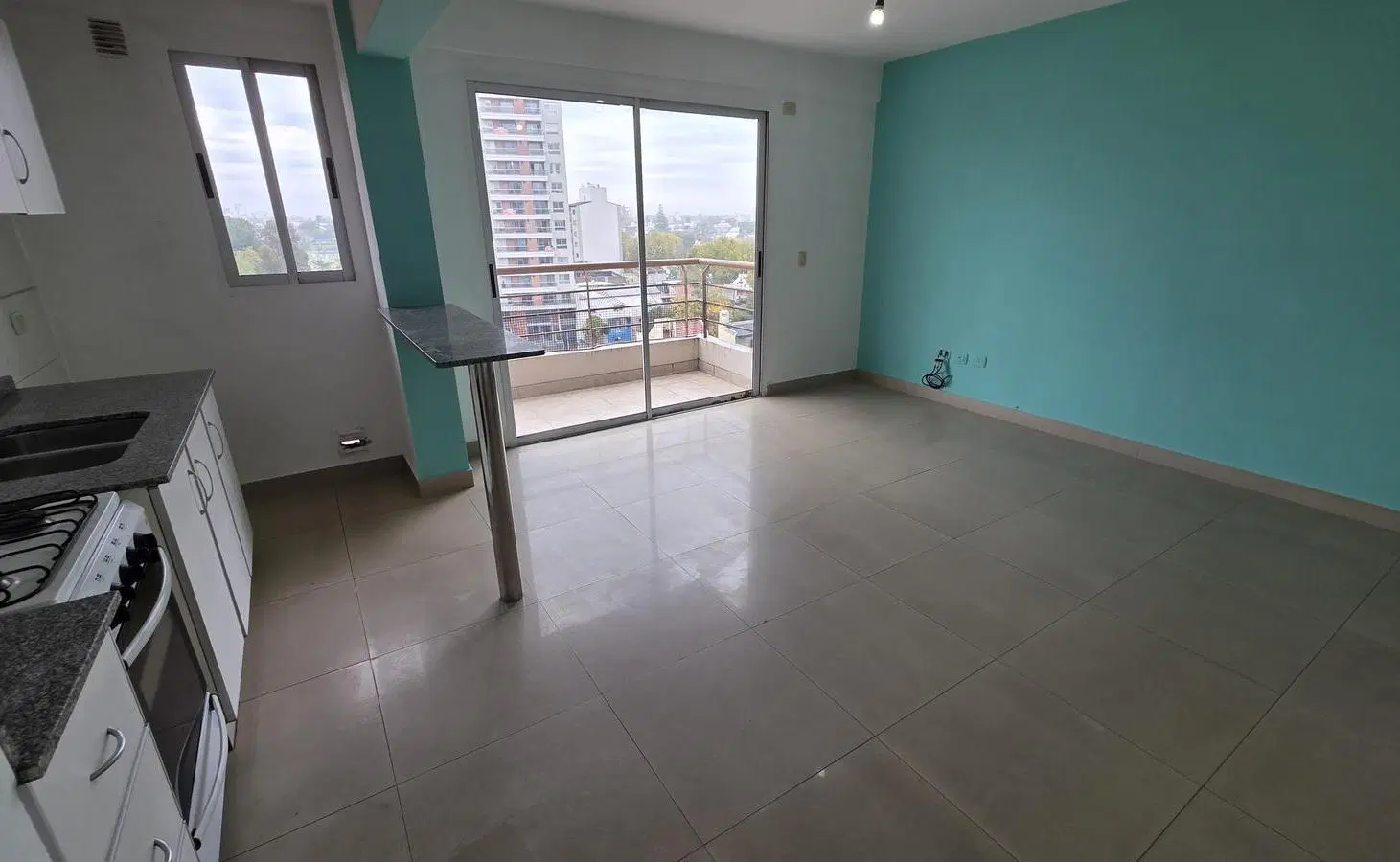 Departamento 2 Ambientes con Balcón y Cochera - Lanús Este 2