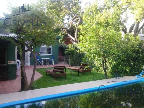 Casa 4 Ambientes con Pileta y Cochera en Venta - Quilmes Sur 4