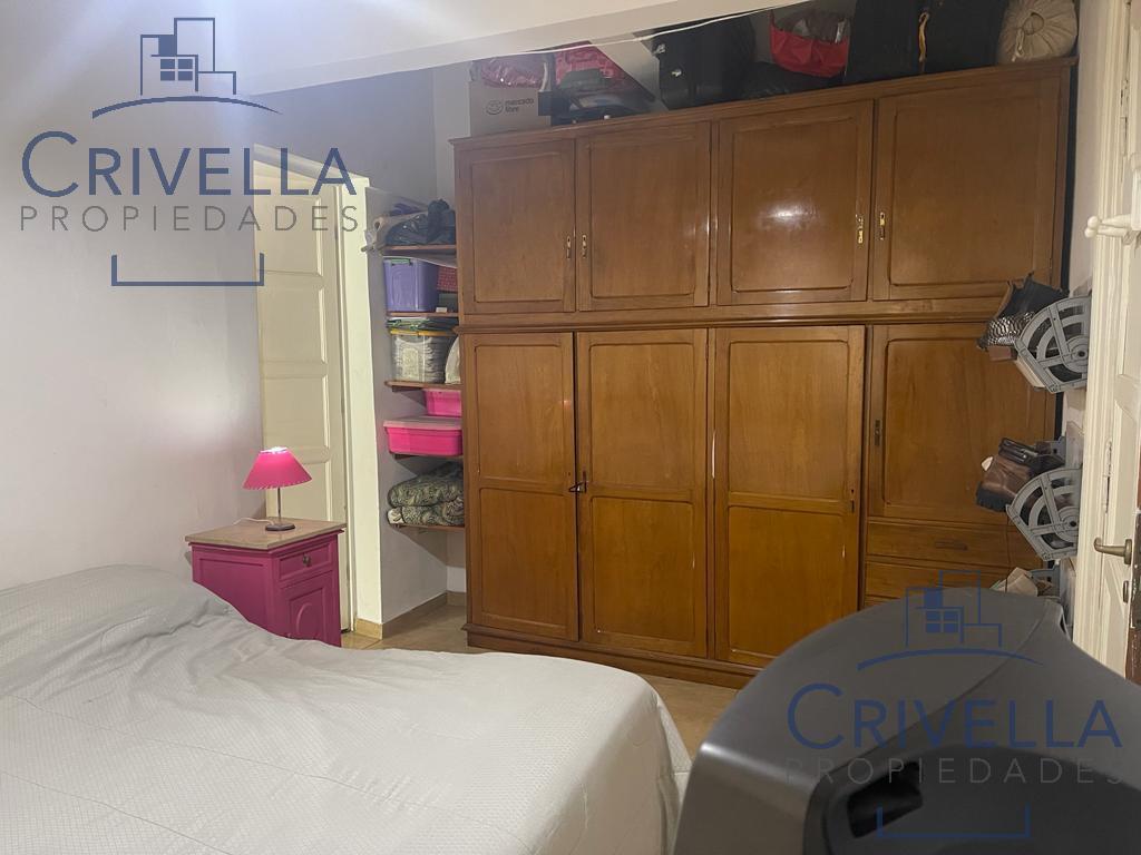 Casa 4 Ambientes con Pileta y Cochera en Venta - Quilmes Sur 5