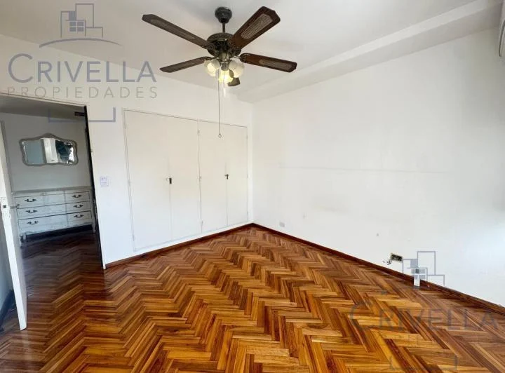 Departamento de 2 ambientes en  Quilmes centro con seguridad las 24 hs. 2