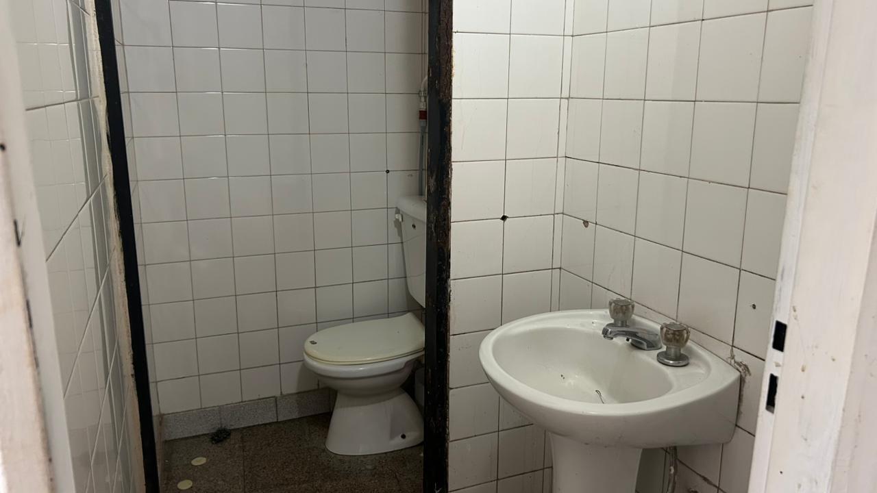 Foto de Alquiler de local comercial con entrepiso/deposito, imagen 3