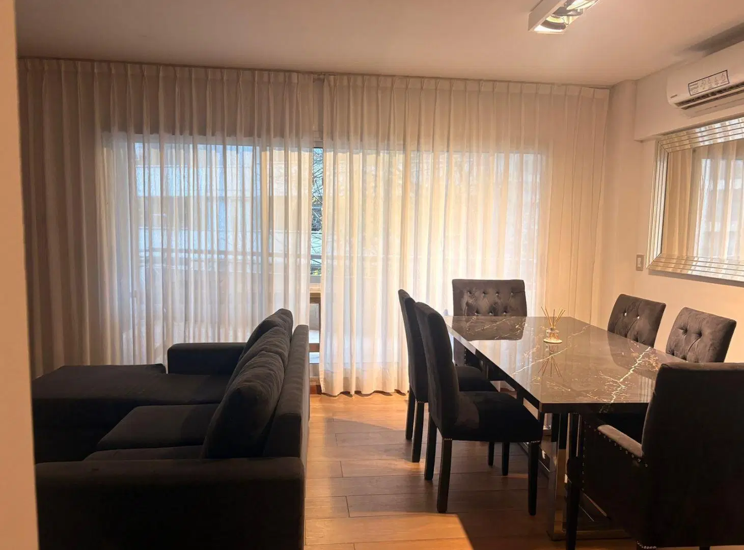 Departamento 4 ambientes balcón terraza con parrilla 5