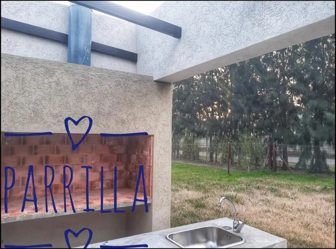 Casa VENTA/ALQUILER Barrio rpivado Santa Juana Canning JARDIN PILETA 4