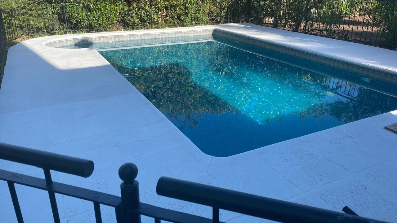 Casa con pileta en El Sosiego 3