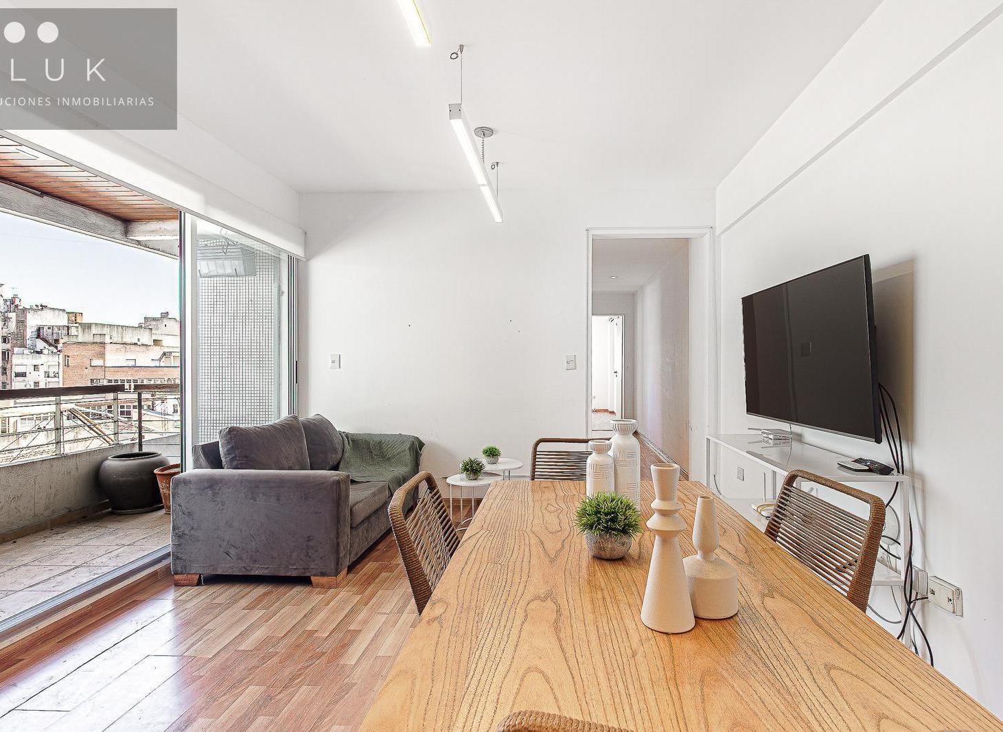 Foto de Departamento en venta tres ambientes contafrente y balcon edificio full, imagen 2