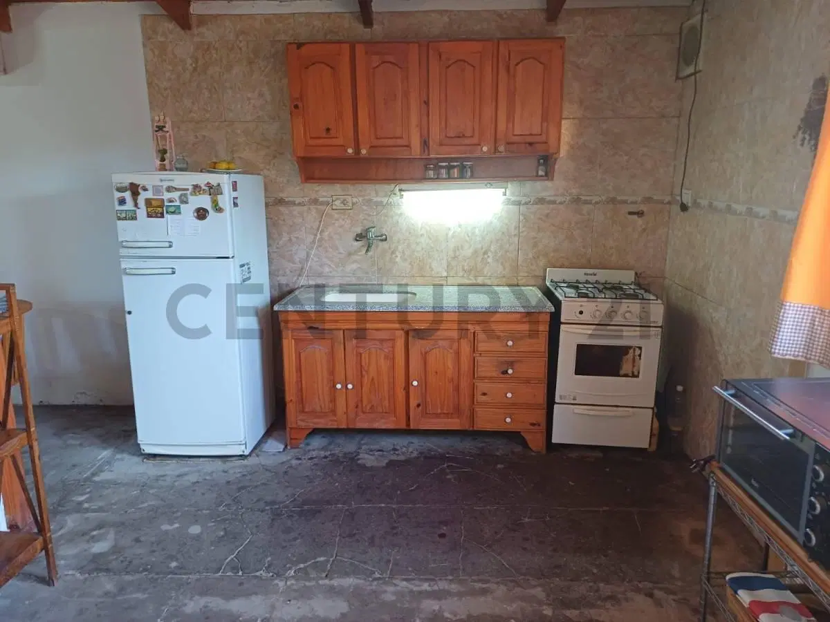 VENTA CASA 3 AMBIENTES BARRIO PERUZZOTTI PILAR 5