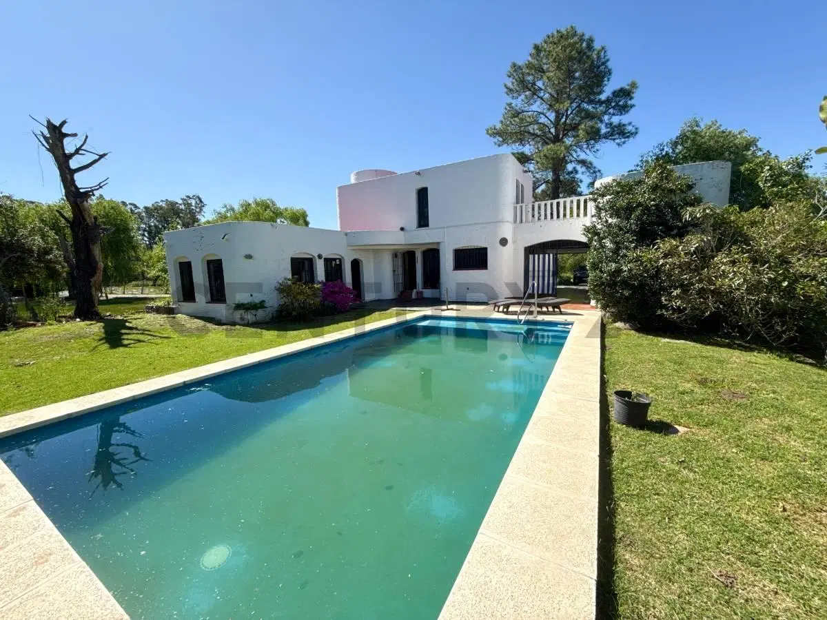 CASA EN VENTA 05 AMB CUBE 5
