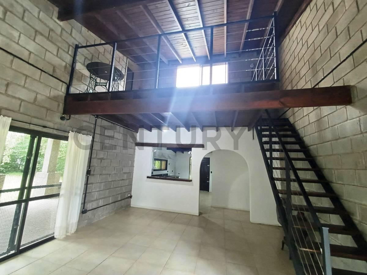 Foto de VENTA CASA 4 AMBIENTES BARRIO PARQUE EXALTACION EXALTACION, imagen 4