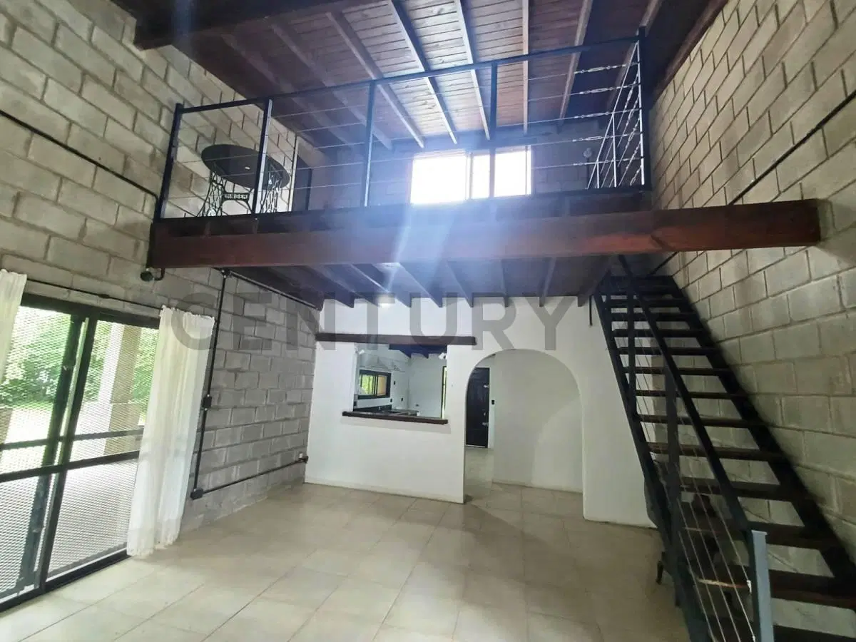 VENTA CASA 4 AMBIENTES BARRIO PARQUE EXALTACION EXALTACION 4