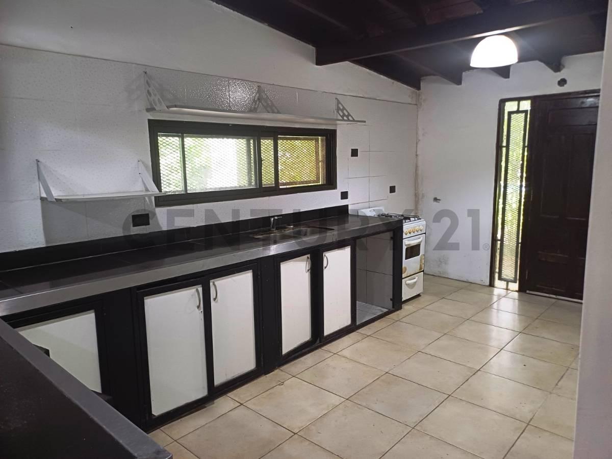 Foto de VENTA CASA 4 AMBIENTES BARRIO PARQUE EXALTACION EXALTACION, imagen 3