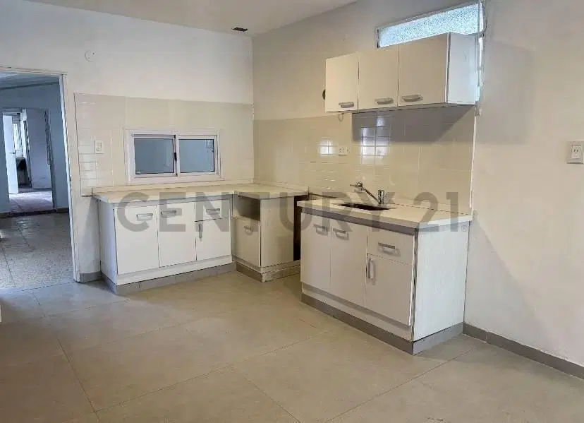 CASA EN VENTA EN EXCLUSIVA ZONA DE PILAR, 2 DORMITORIOS CON JARDÍN, GALERÍA Y PARRILLA 8
