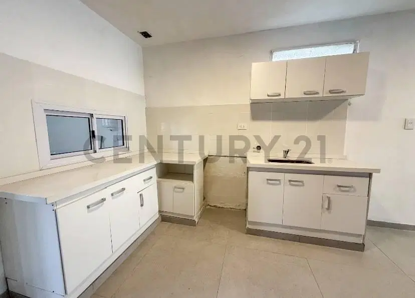 CASA EN VENTA EN EXCLUSIVA ZONA DE PILAR, 2 DORMITORIOS CON JARDÍN, GALERÍA Y PARRILLA 5