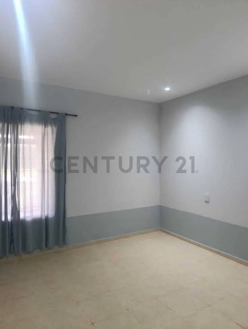 VENTA CASA 3 AMBIENTES, PILETA Y GRAN LOTE 2000 M2 3