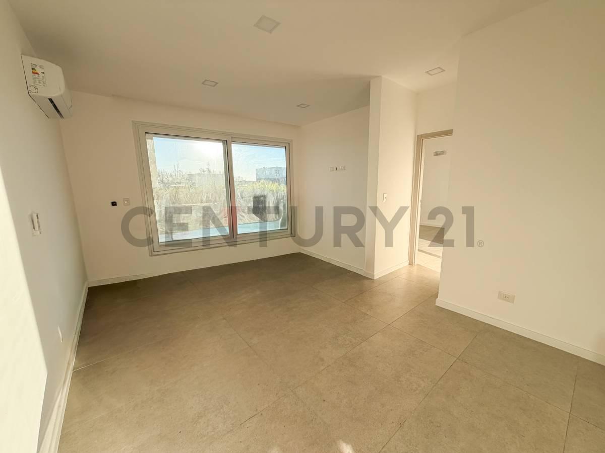 Foto de VENTA DOS AMB |TOWN HOUSE | PB CON PATIO | LA CALESA, PILARÁ, imagen 3