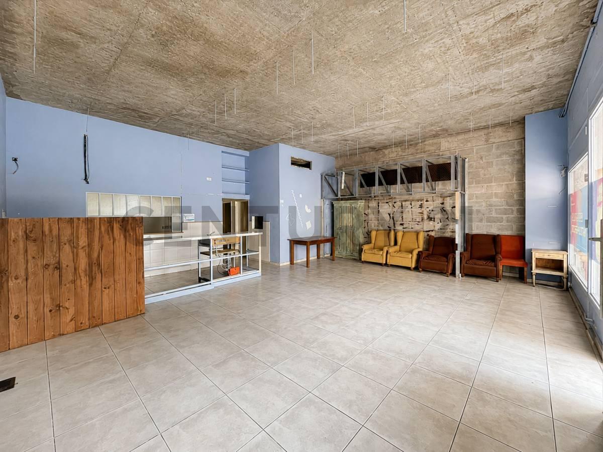 Foto de ALQUILER LOCAL COMERCIAL EN PUEBLO CAAMAÑO PILAR, imagen 2