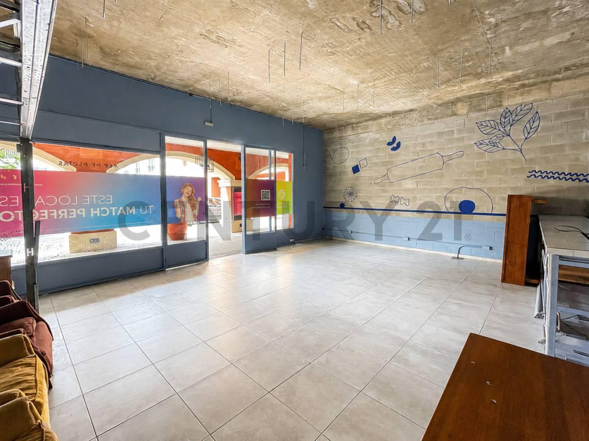 Foto de ALQUILER LOCAL COMERCIAL EN PUEBLO CAAMAÑO PILAR, imagen 4