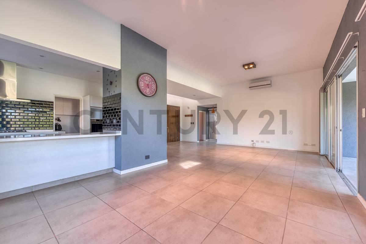 Foto de CASA VENTA 6AMB CON PILETA MANZANARES, imagen 5