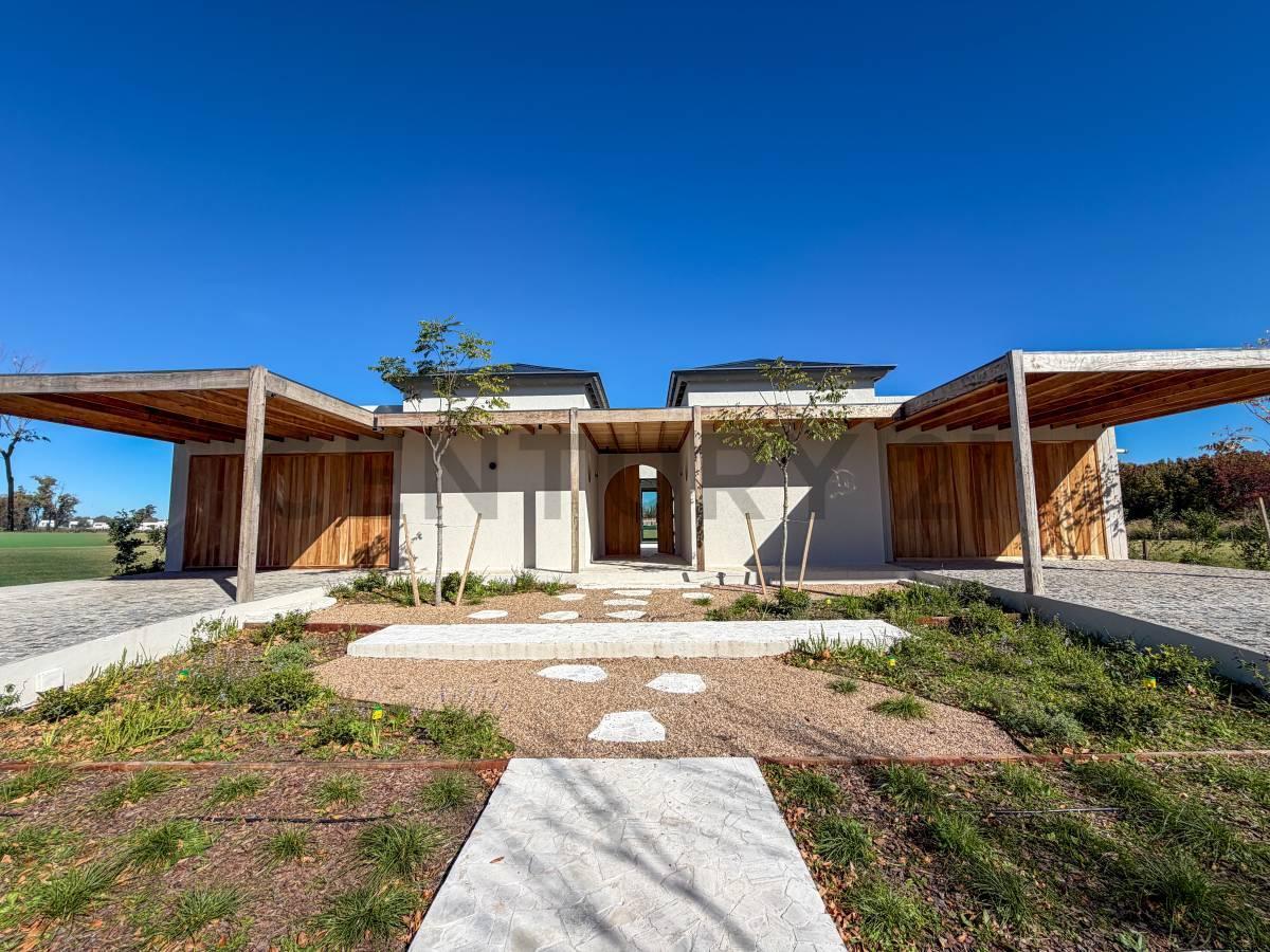 Foto de CASA EN VENTA A ESTRENAR | MILORD SOBRE EL POLO | PILARÁ, imagen 1