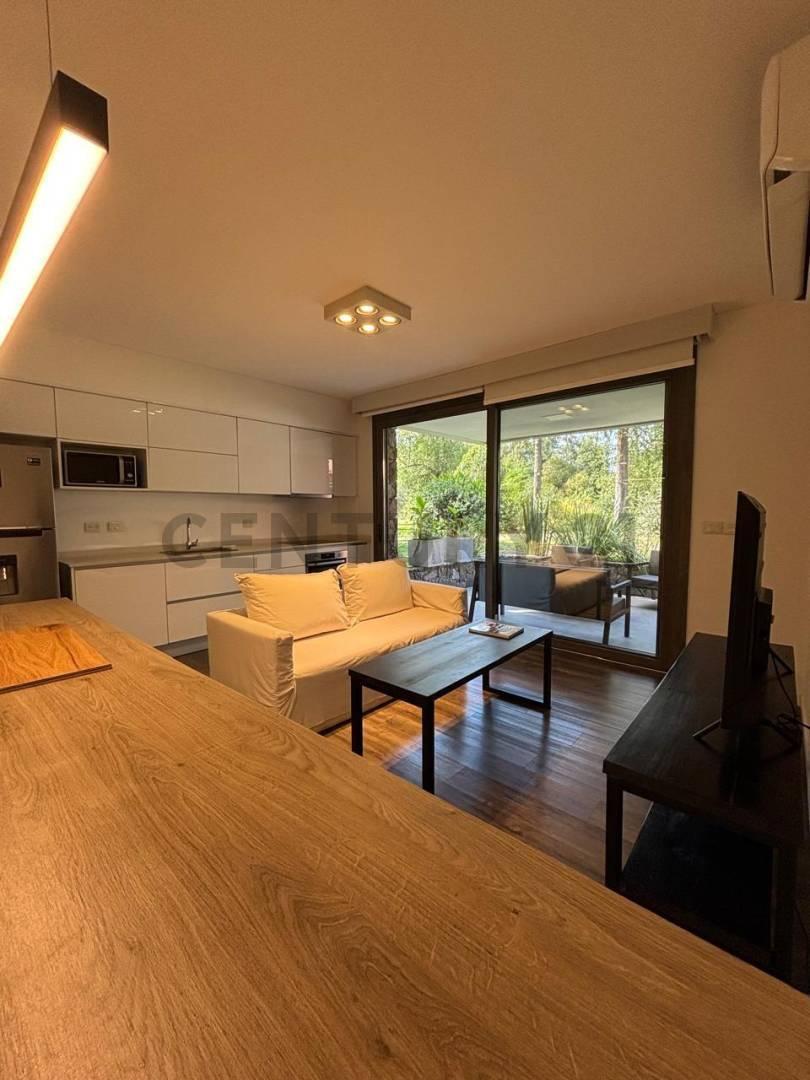 Foto de Venta mono ambiente con detalles de primer nivel en Pilar, imagen 2