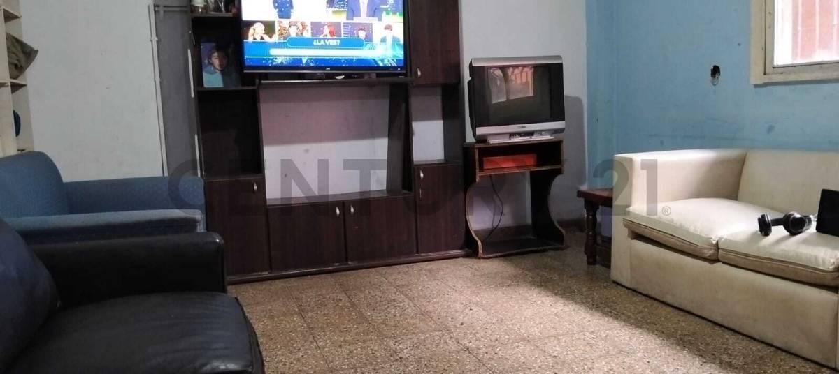 Foto de VENTA CASA 6 AMBIENTES CON DOS LOCALES DERQUI PILAR, imagen 2
