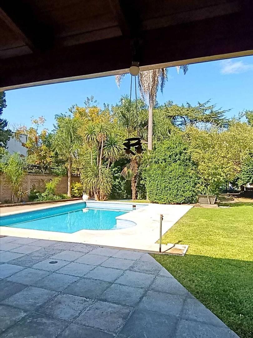 Foto de VENTA CASA Quinta en Centro Los Cardales | Calidad Premium, Piscina y, imagen 4