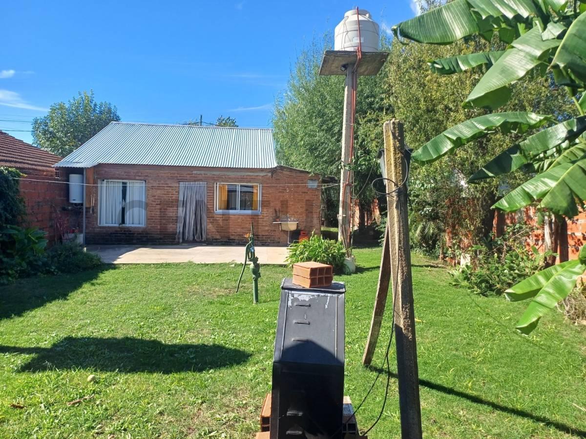 Foto de VENTA CASA 3 AMBIENTES BARRIO PERUZZOTTI PILAR, imagen 1