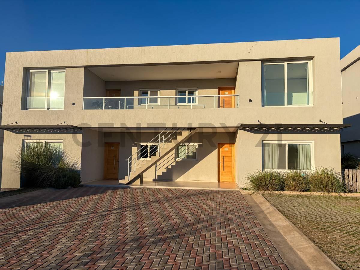 Foto de ALQUILER DOS AMB |TOWN HOUSE | PB CON PATIO | LA CALESA, PILARÁ, imagen 3