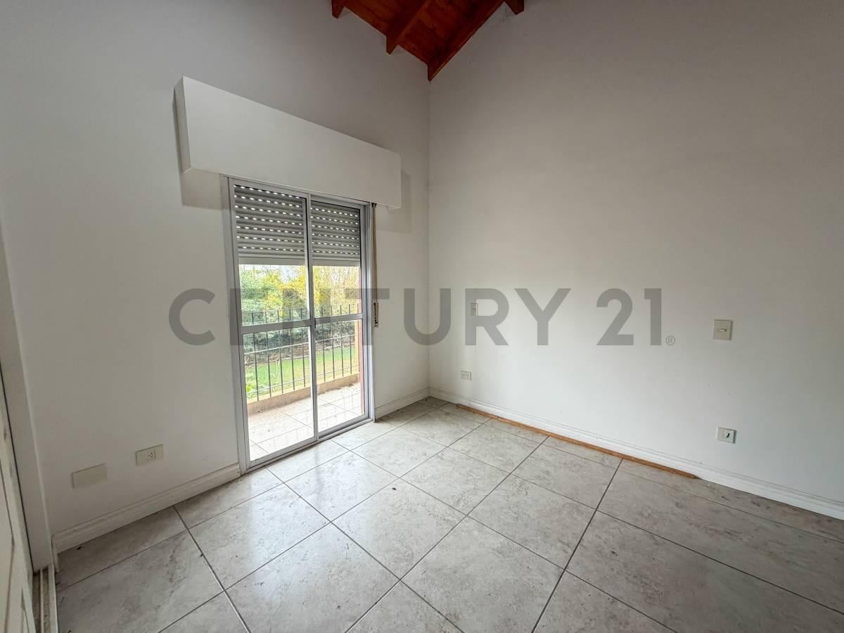 Foto de VENTA CASA BARRIO LA CAUTIVA PTE: DERQUI PILAR IGUAL O MAYOR VALOR, imagen 3