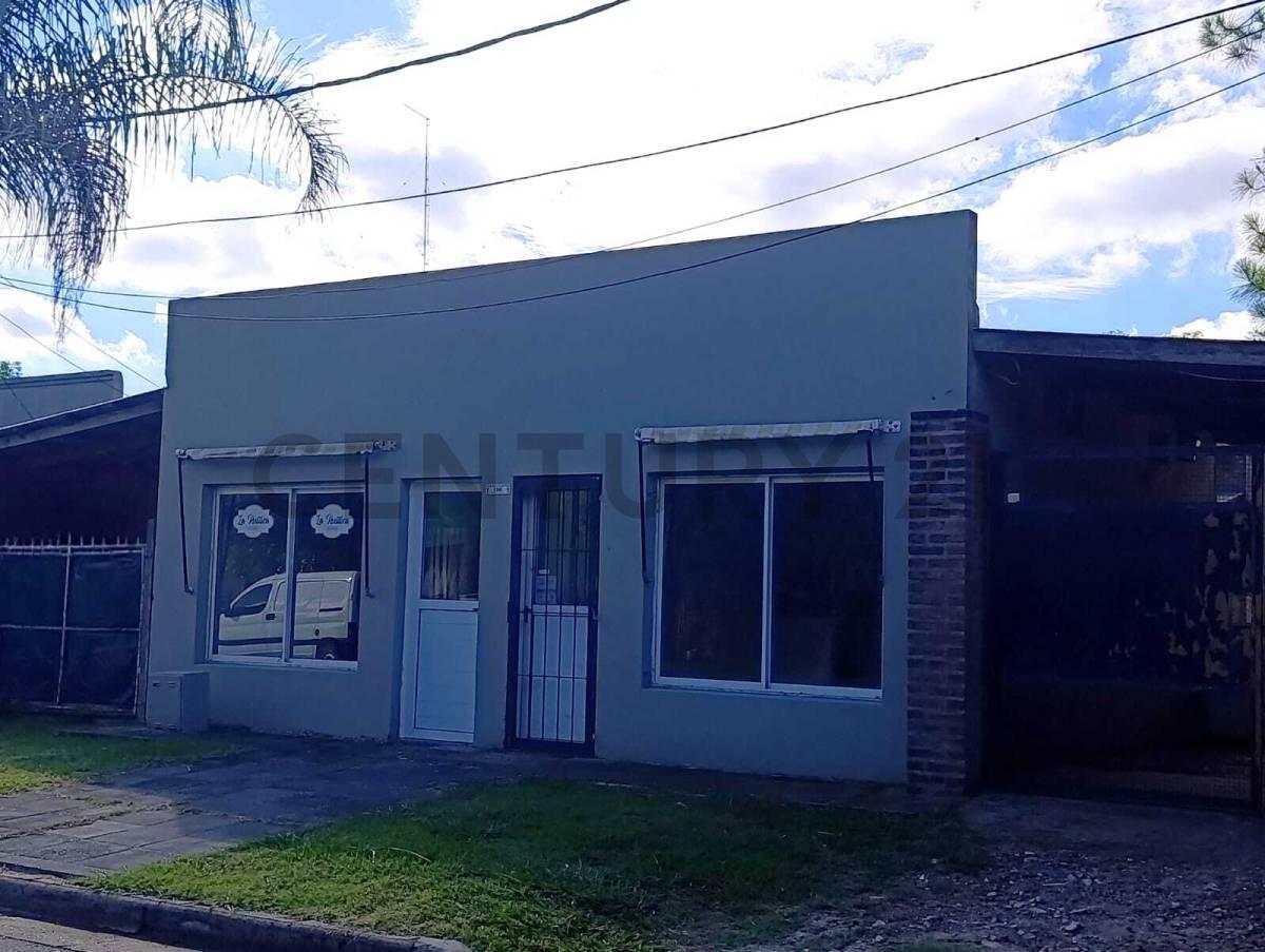 Foto de VENTA CASA Y LOCALES EN PARADA ROBLES | Lote 450 m² con Casa 4 AMB + 2, imagen 4