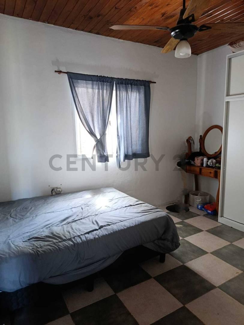 Foto de VENTA Casa en Esquina -Agua Corriente en Open Door, imagen 2