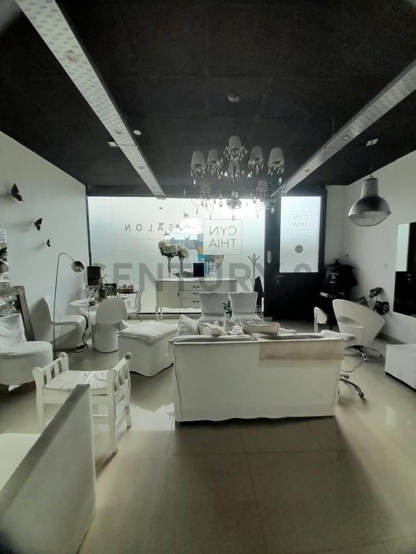 Foto de VENTA LOCAL COMERCIAL ESCOBAR – 107 M² – EXCELENTE UBICACIÓN, imagen 1