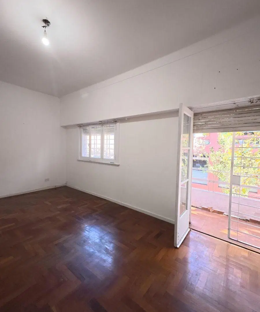 VENTA 3amb amplio frente balcon SAAVEDRA 5