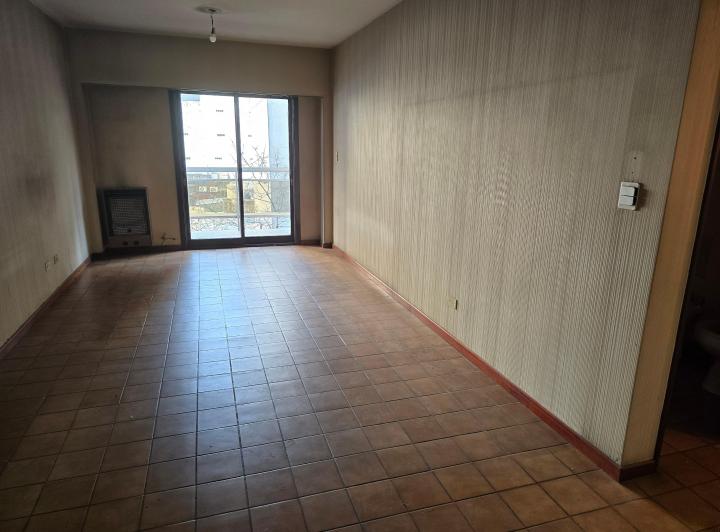Departamento 4 ambientes al frente 3