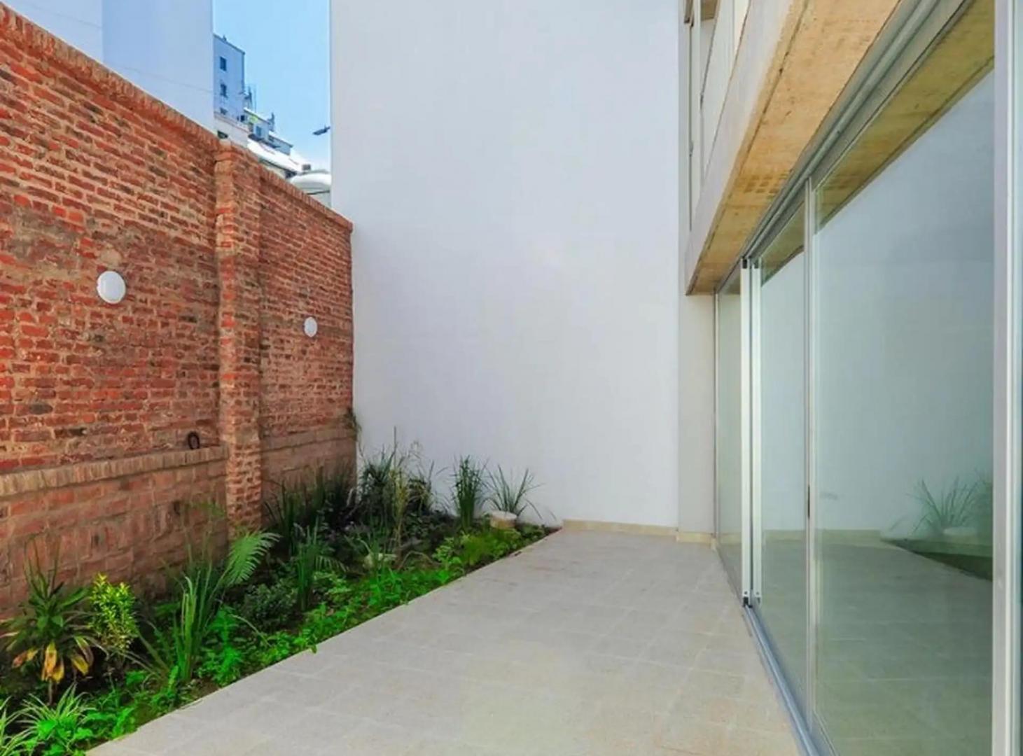 Foto de Apto profesional A ESTRENAR Loft 98 m² con patio, baño y toilette, imagen 2