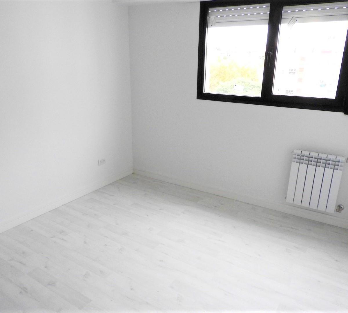 Foto de En venta Departamentos Semipisos de 2 ambientes de categoría en zona, imagen 4
