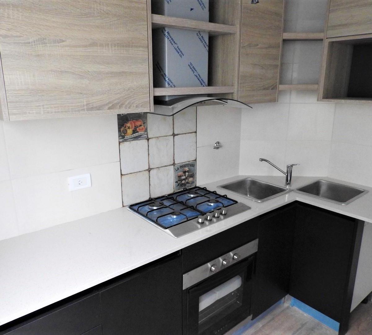 Foto de En venta Departamentos Semipisos de 2 ambientes de categoría en zona, imagen 5